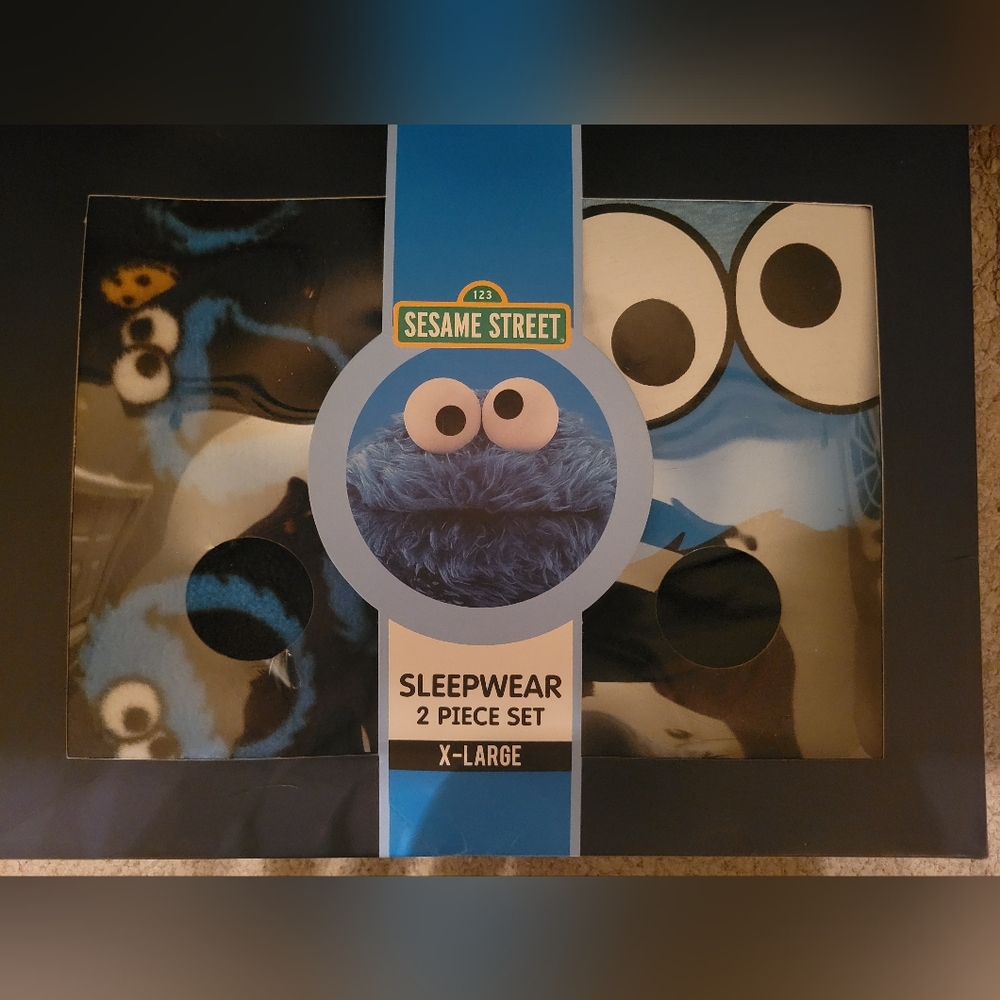 Men's Cookie Monster Sesame Street Pajamas - Size XL